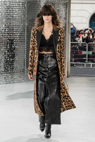 Look 21